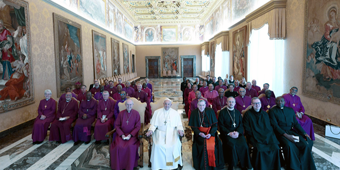 On death of Pope Francis, Bishop Taylor sends condolences to L.A.’s Archbishop Gomez, local Roman Catholic community