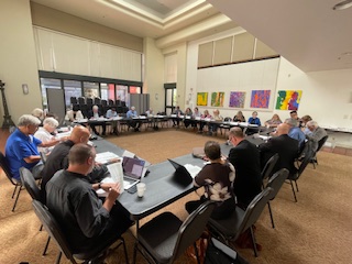 Bishop Taylor, Diocesan Council exchange farewells in final meeting of his episcopate